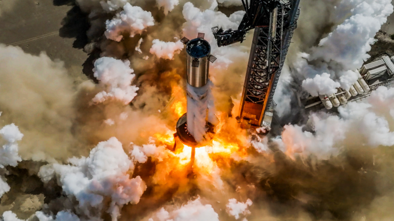 SpaceX провела огневые испытания двигателей Super Heavy перед четвёртым запуском Starship