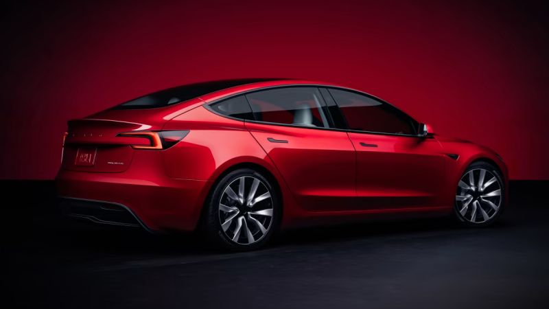 Tesla внезапно снизила стоимость подписки на «автопилот» FSD в два раза