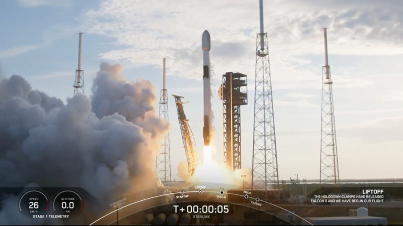 SpaceX выполнила 40-й орбитальный пуск с начала года  в космос отправились 23 спутника Starlink