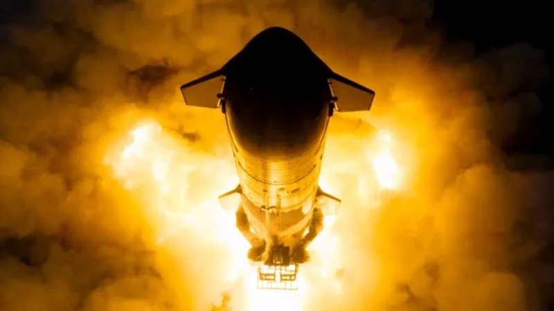 SpaceX зажгла все двигатели Starship в рамках подготовки к пятому пуску, хотя ещё не состоялся четвёртый
