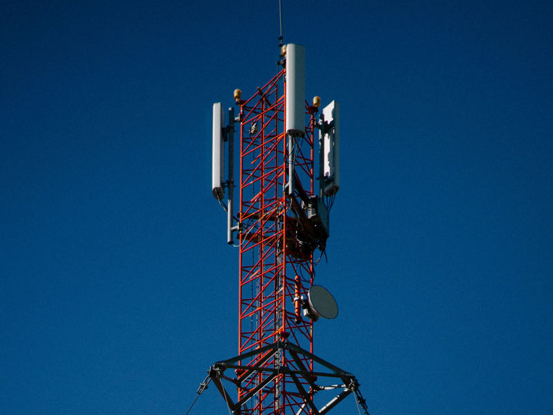 МТС, Tele2, «Билайн» и «Мегафон» с помощью б/у оборудования вернулись к темпам расширения сетей 2021 года