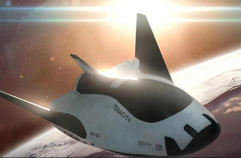 Первый в мире коммерческий космический самолет Dream Chaser прибыл во Флориду для последних тестов перед полётом на МКС