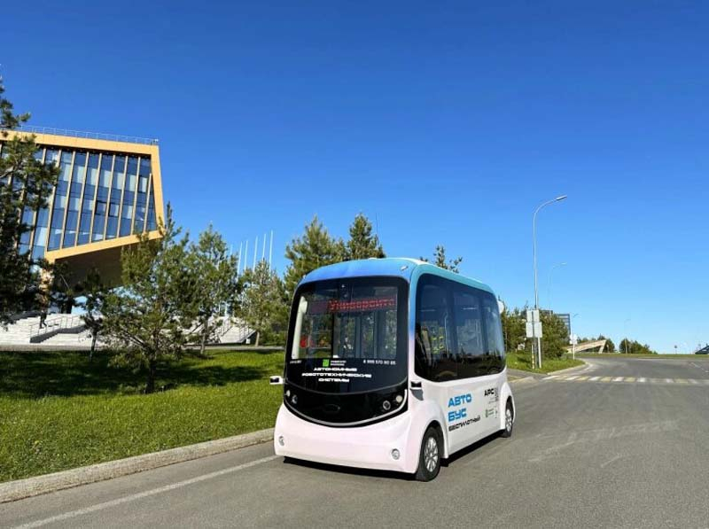 В Иннополисе на тестовый маршрут вышел беспилотный электробус — он уже возит пассажиров
