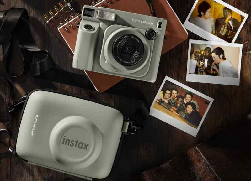 Fujifilm анонсировала широкоформатную камеру мгновенной печати Instax Wide 400