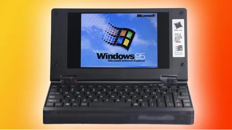 Представлен мини-ноутбук Pocket 386 на 36-летнем процессоре Intel и платформе Windows 3.11