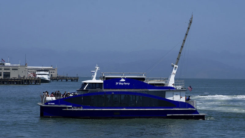В Сан-Франциско начинает курсировать первый в мире пассажирский паром на водородном топливе