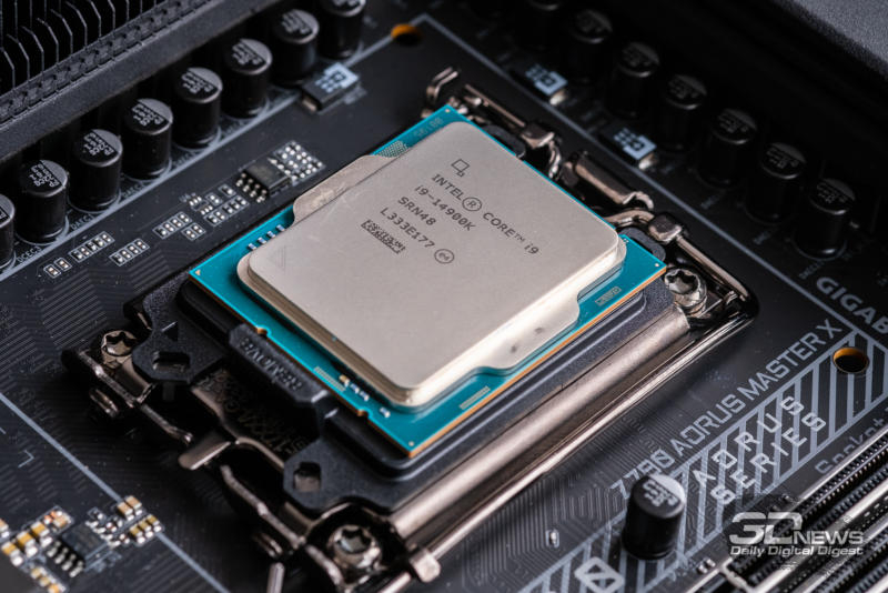 Intel решила, что нестабильность десктопных и мобильных процессоров 13- и 14-го поколений имеет разную природу