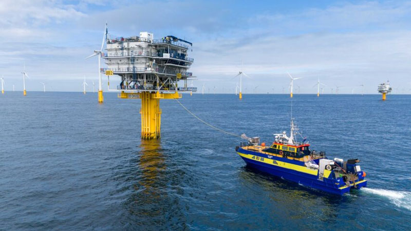 Рядом с Бельгией появилась первая в мире морская зарядная стация для электрических судов