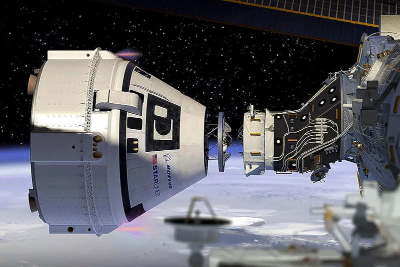 Возвращение застрявших на МКС астронавтов с Boeing Starliner могут поручить SpaceX