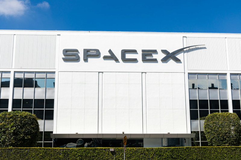 SpaceX         