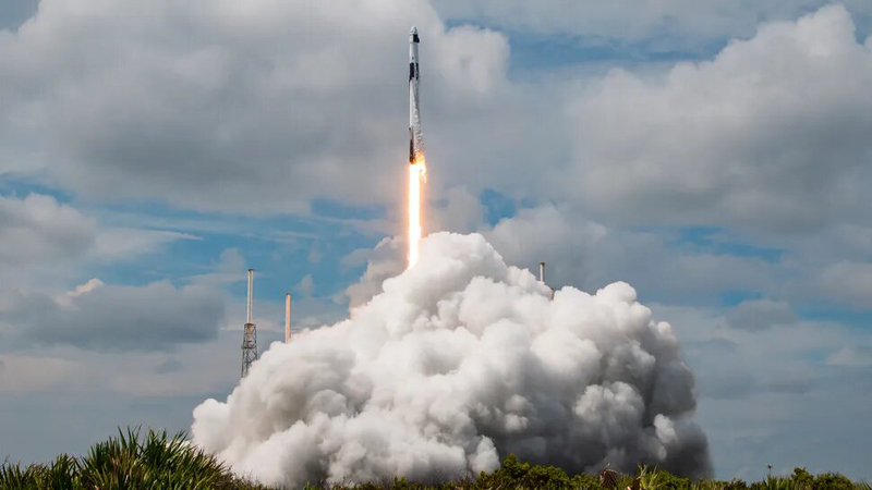       SpaceX Dragon    젗  Falcon 9 