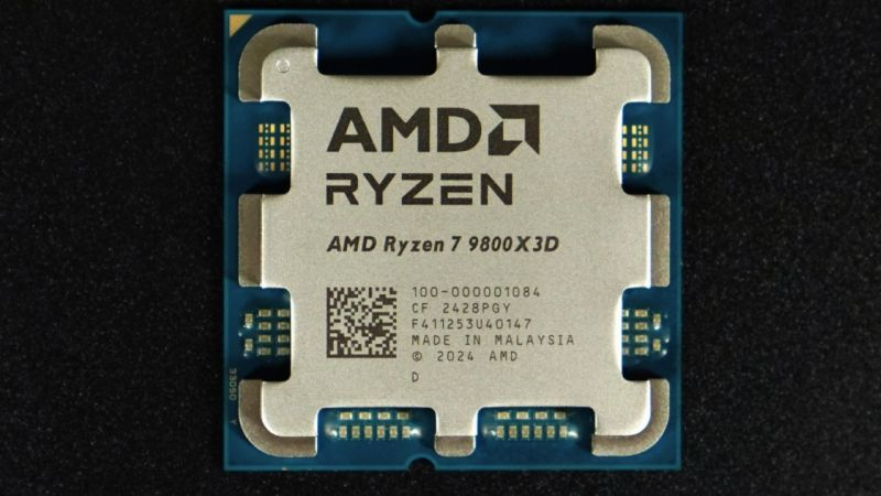  Подлинный AMD Ryzen 7 9800X3D. Источник изображения: Uniko's Hardware 