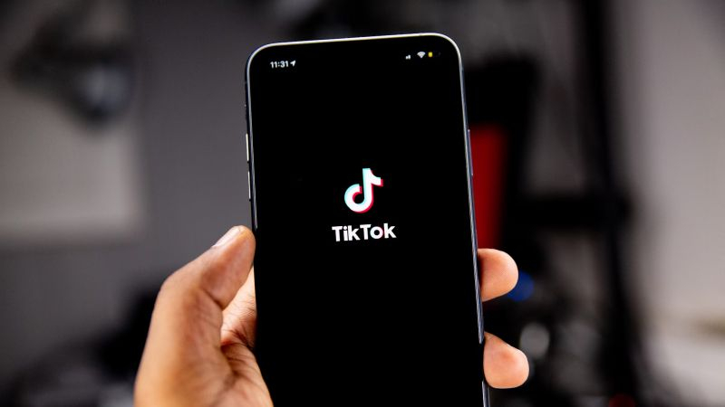 Приложение TikTok вернулось в магазины приложений Apple и Google в США