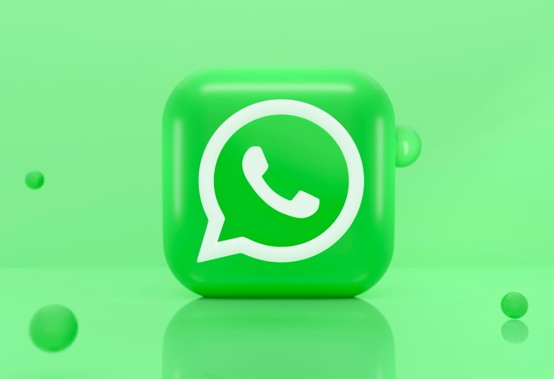 В WhatsApp появилась функция перевода сообщений в чатах и на каналах  есть поддержка русского языка