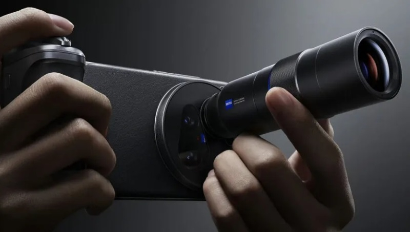 Представлен флагманский камерофон Vivo X200 Ultra с 35-мм камерой и съёмным 200-мм объективом  от $890