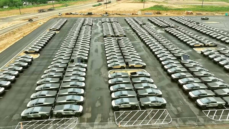 Tesla Cybertruck оказались никому не нужны — на складах пылятся уже больше 10 000 электропикапов