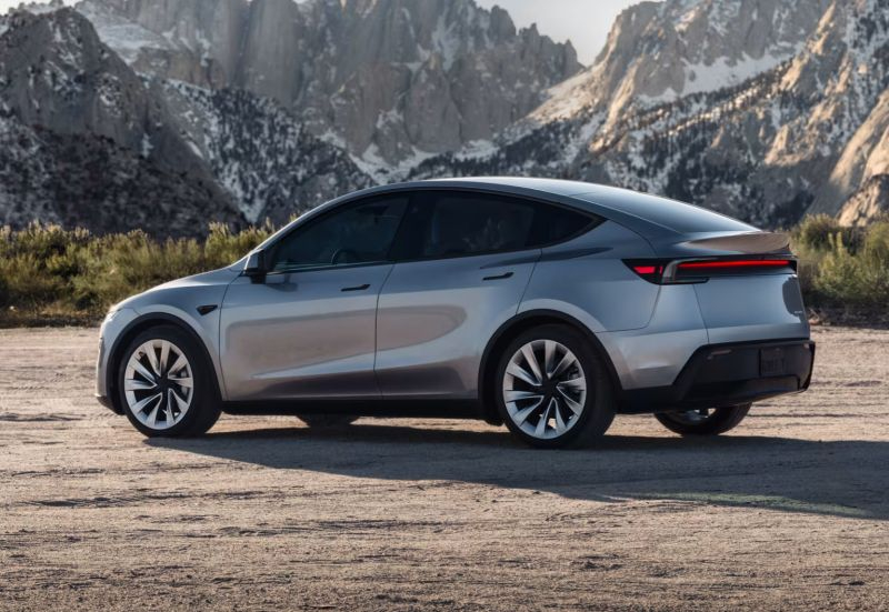 Tesla в конце мая приостановит сборку Cybertruck и Model Y в США