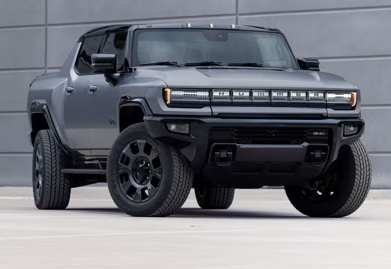 Электрический Hummer научился «крабовому» развороту, стал динамичнее и может делиться зарядом