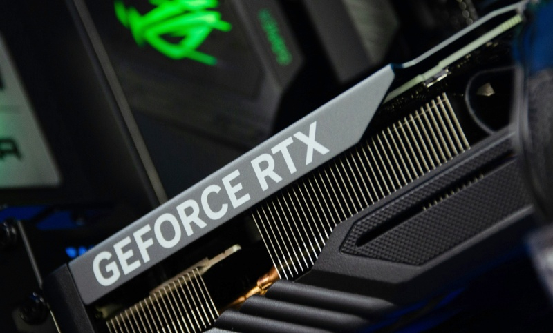 «Народные» видеокарты GeForce RTX 5060 поступили в продажу в России — от 39 999 рублей