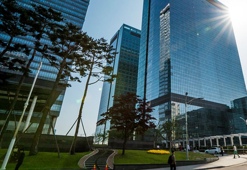 Samsung начнёт использовать стеклянные подложки в упаковке чипов с 2028 года