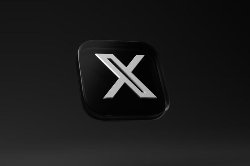 Соцсеть X запретила использовать свой контент для обучения чужих ИИ