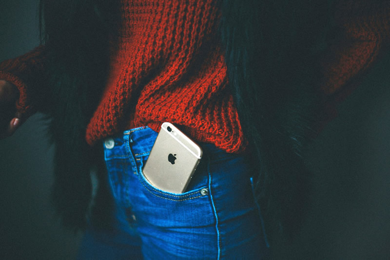 В iOS 26 дети не смогут начать переписку с незнакомцем без разрешения родителей