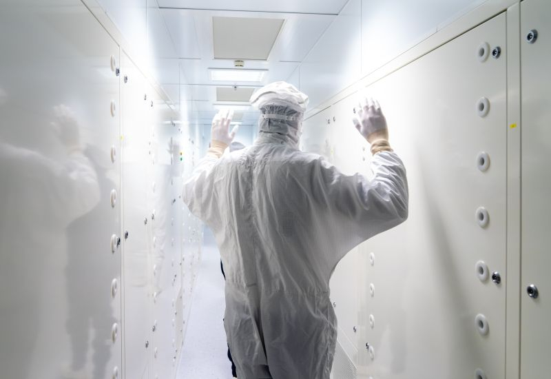         Huawei  SMIC