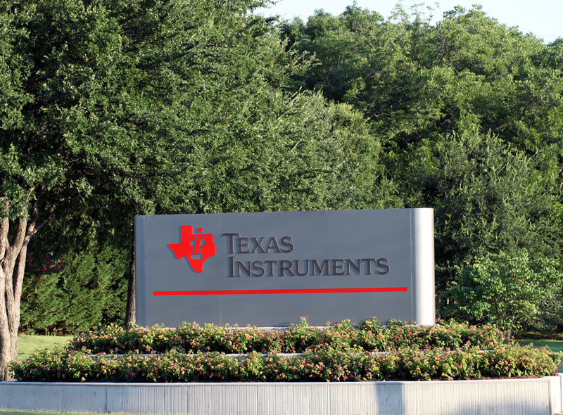 Texas Instruments вложит рекордные $60 млрд в производство аналоговых и цифровых чипов в США