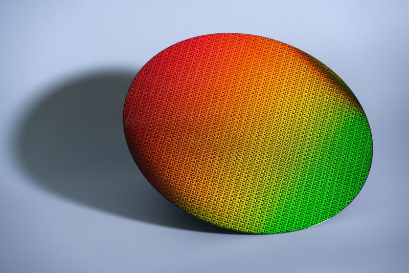 Технология Intel 18A обещает сделать процессоры на 25 % быстрее и на 36 % экономичнее