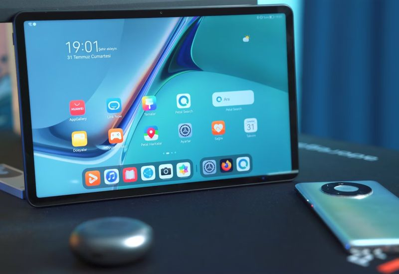 Huawei выпустила «безандроидную» бета-версию HarmonyOS 6 — пока только для разработчиков