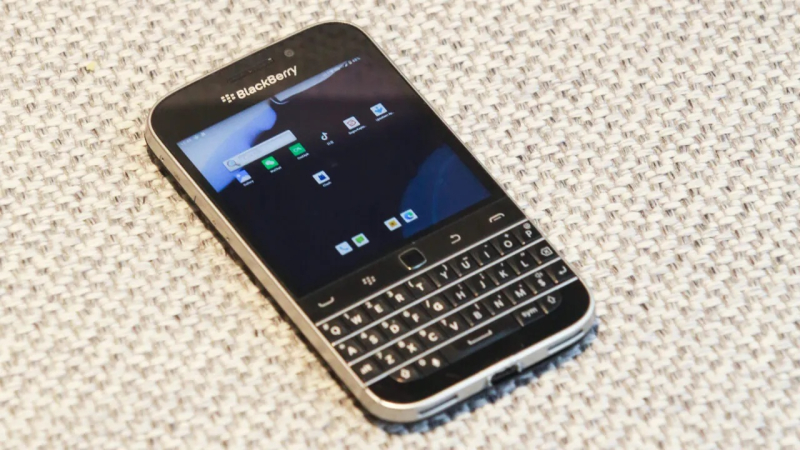 Реинкарнация: китайцы переделали BlackBerry Classic в современный Android-смартфон за $400