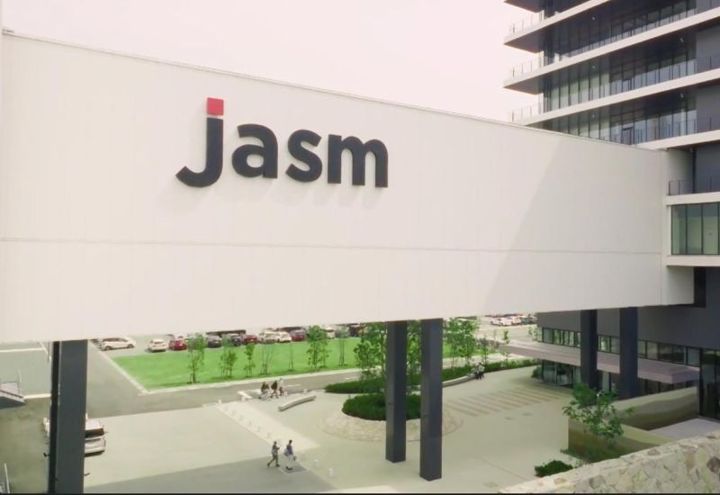 Американская фабрика TSMC начала приносить прибыль, а японская  только убытки