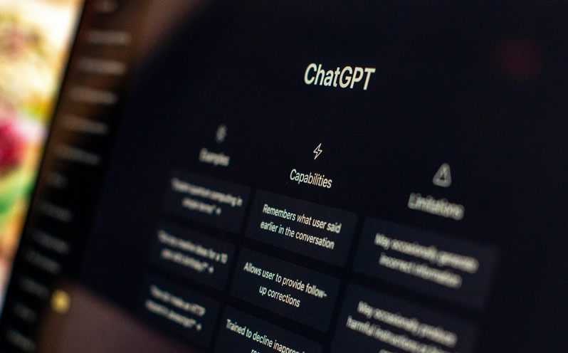Интерес к ChatGPT на смартфонах стал угасать  пользователи проводят в приложении всё меньше времени