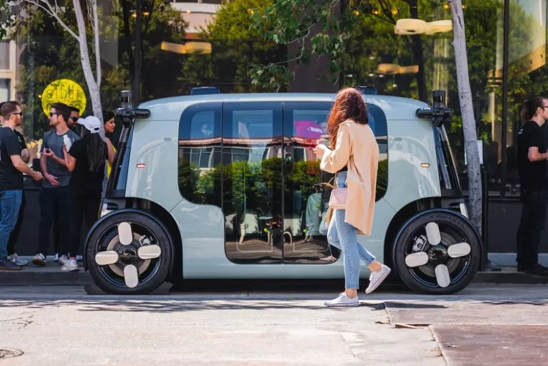 Роботакси Zoox без руля и педалей начнут перевозить обычных пассажиров в Сан-Франциско