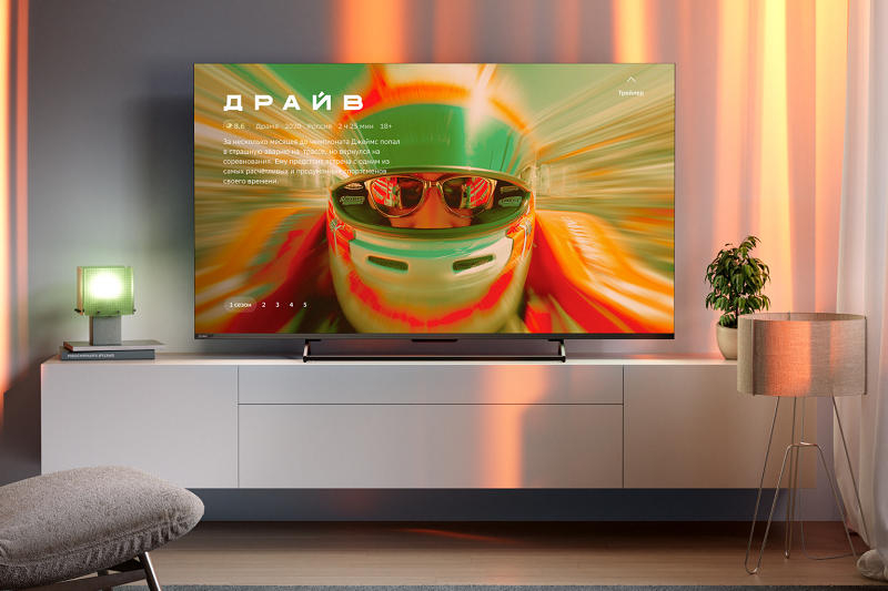 Представлены телевизоры Sber 7000 с беспультовым управлением и встроенным «ГигаЧатом»