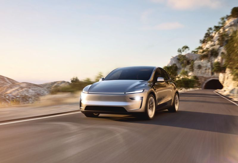 «Они его не хотят!»: Маск признал, что автопилот Tesla оказался не нужен другим автопроизводителям