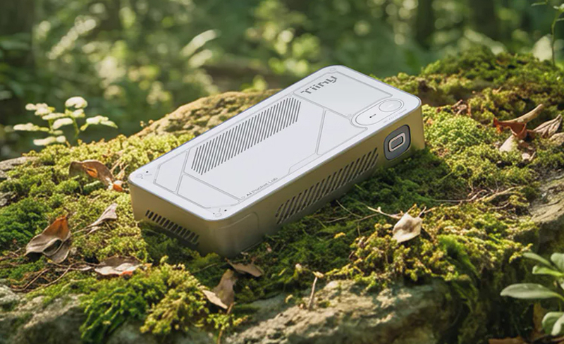 «Карманный ИИ-суперкомпьютер» Tiiny AI Pocket Lab справляется с LLM, насчитывающими до 120 млрд параметров