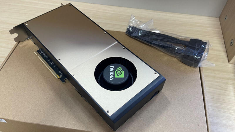 В Китае освоили переделку видеокарт GeForce RTX для их работы в ИИ-фермах