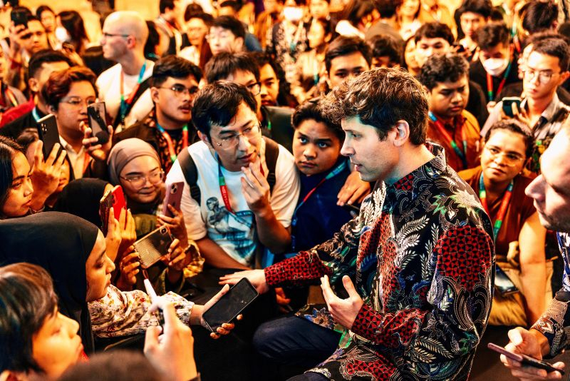 OpenAI собралась привлечь $50 млрд от ближневосточных инвесторов на строительство мега-ЦОД