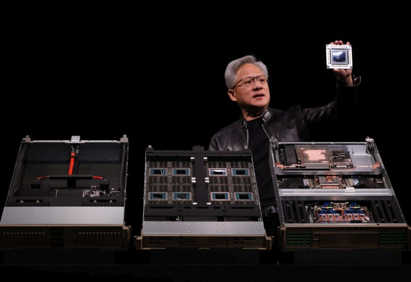 «Это не инопланетянин»: глава Nvidia призвал отрасль ИИ перестать пугать людей страшилками о технологии