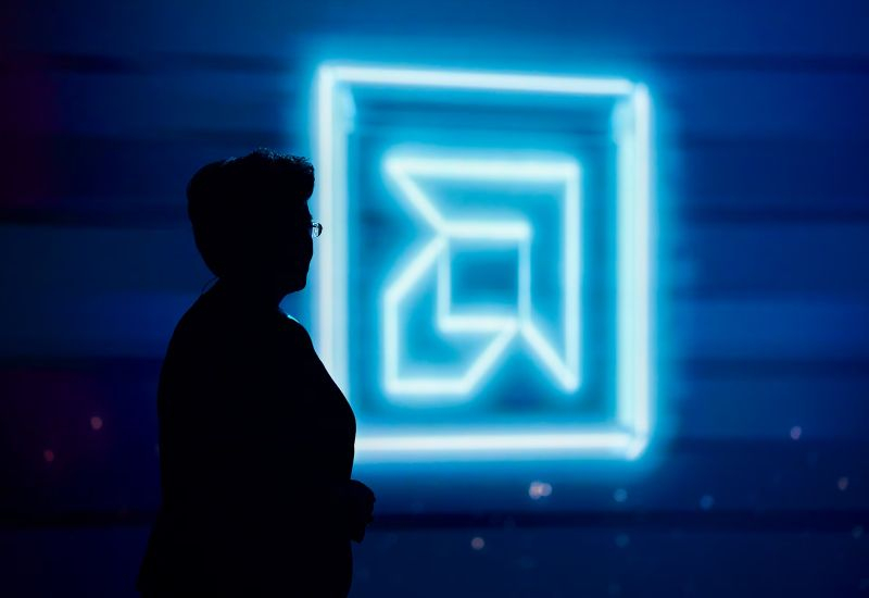 AMD достигла рекордной капитализации в $454 млрд, почти на треть обойдя Intel