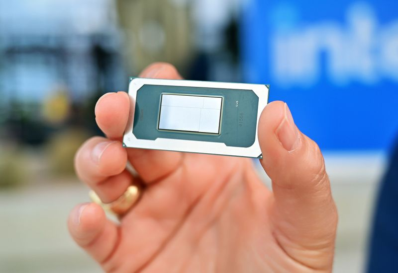 Бум ИИ оживил Intel: процессоры раскупают подчистую, акции после отчёта взлетели на 20 %