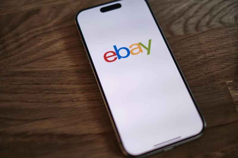 Ebay&nbsp; ������ �������������� � ����������������� ����������� GameStop � ���������� �� $56 ����
