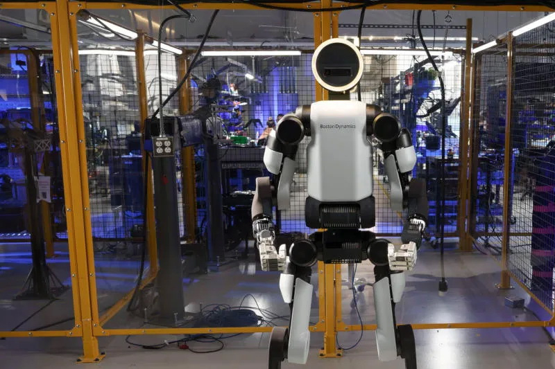 Hyundai&nbsp; ��������� ������� Boston Dynamics � SoftBank