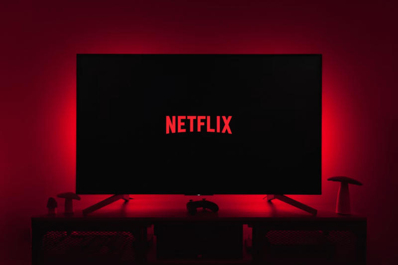 Netflix превращается в телевидение: сервис запустит телеканалы с постоянными трансляциями фильмов и сериалов