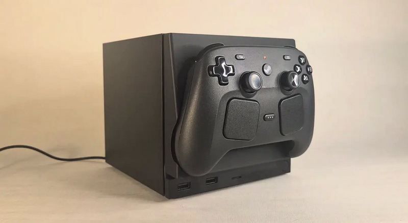 Моддер создал для Steam Machine переднюю панель, которая заряжает геймпад Steam Controller