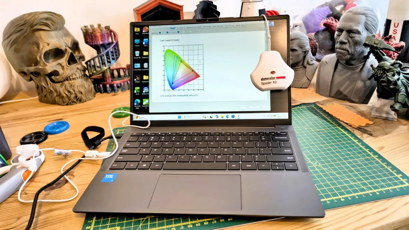 Chuwi поймали на завышении характеристик дисплея ноутбука UniBook