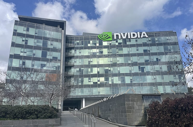 ������&nbsp; �� $105 ����: Nvidia ��������� OpenAI ������ � 8 ��� �������� � ����-������ �����