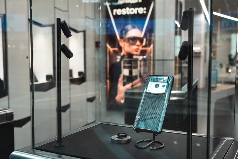 restore: открыл корнер Vertu в Москве — цены на смартфоны начинаются от 560 тыс. рублей