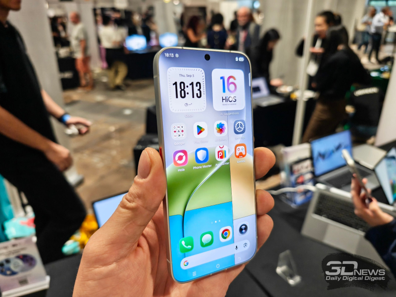 Tecno&nbsp; показала полностью безрамочный смартфон Bezelless